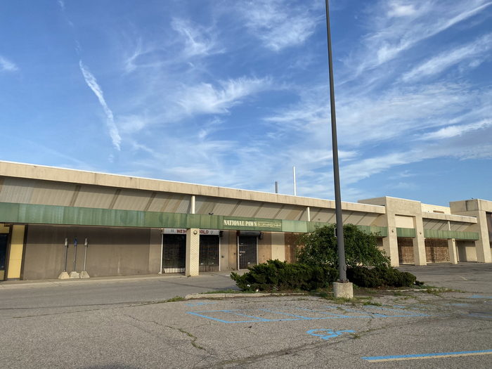 South Flint Plaza - June 21 2022 Photo (newer photo)